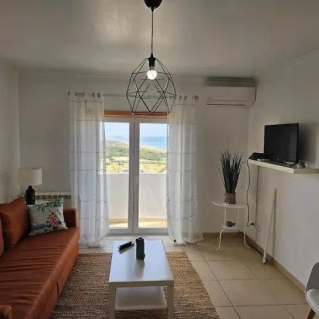 Sea Breeze شقة
